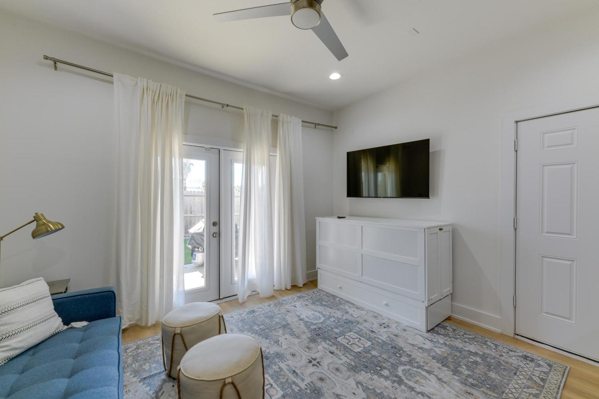 Trendy Port Aransas Home With Private Pool And Deck! Екстер'єр фото