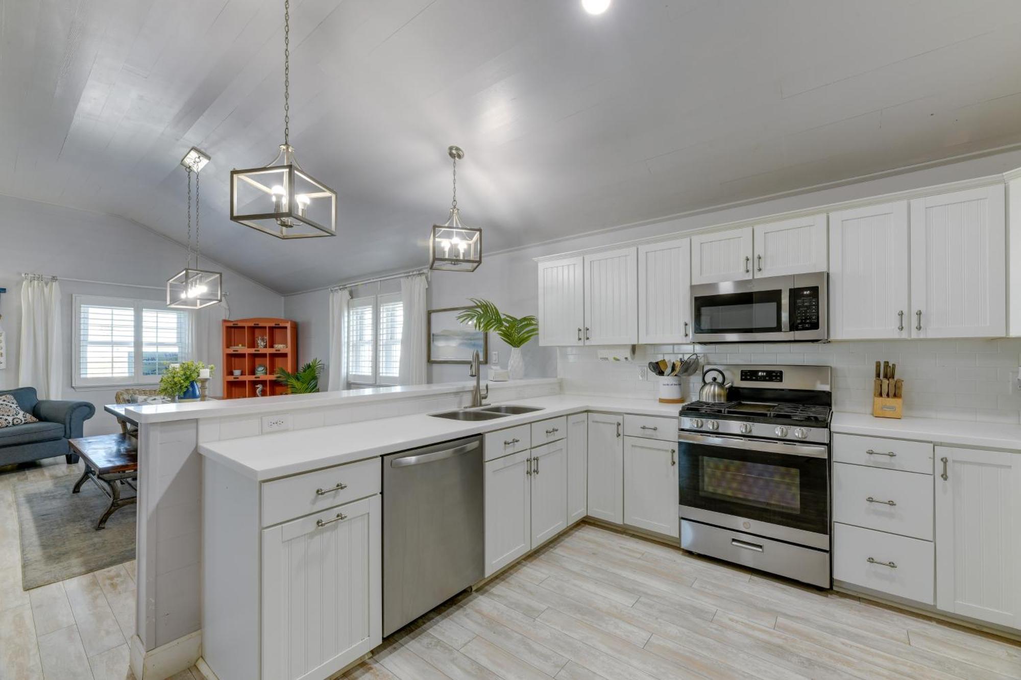 Trendy Port Aransas Home With Private Pool And Deck! Екстер'єр фото