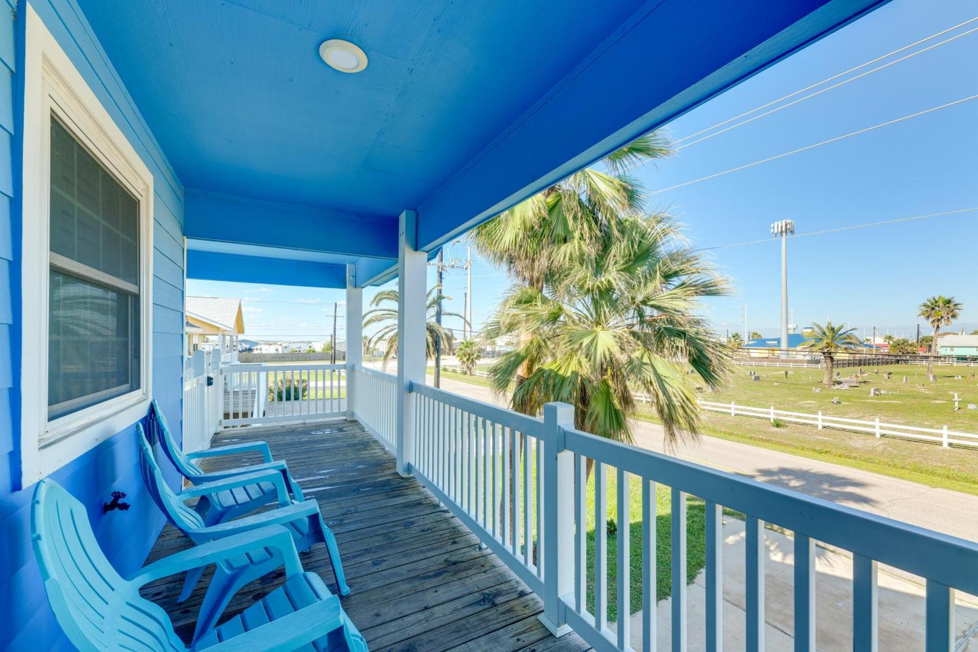 Trendy Port Aransas Home With Private Pool And Deck! Екстер'єр фото